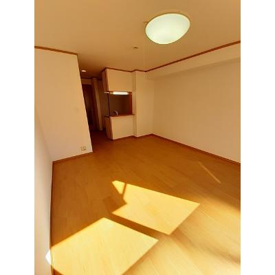 コメコメ・ハウス 105【管理NO：1-013379801-01040】 ★家具家電は申し込み後に搬入しますの物件写真2
