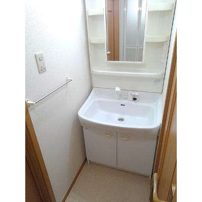 カームリーヒル 201【管理NO：1-011921201-02010】 ★家具家電は申し込み後に搬入しますの物件写真6
