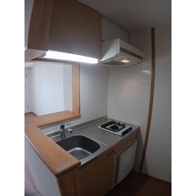 プリムローズ 201【管理NO：1-011427901-02010】 ★家具家電は申し込み後に搬入します★の物件写真3