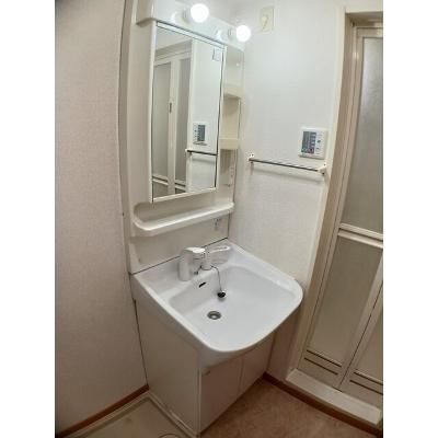 プリムローズ 201【管理NO：1-011427901-02010】 ★家具家電は申し込み後に搬入します★の物件写真6