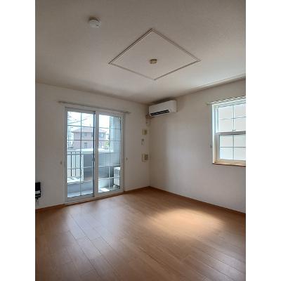 プリムローズＢ 101【管理NO：1-014285402-01010】 ★家具家電は申し込み後に搬入しますの物件写真2