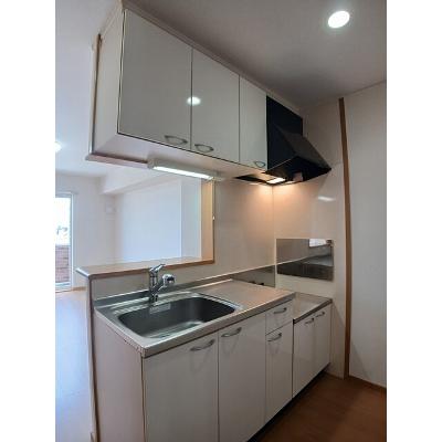 ヴィラ・サンリット 101【管理NO：1-013719201-01010】 ★家具家電は申し込み後に搬入しますの物件写真3