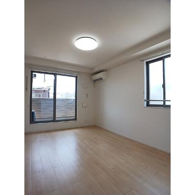 雅 203【管理NO：1-023430201-02030】 ★家具家電は申し込み後に搬入します★の物件写真2