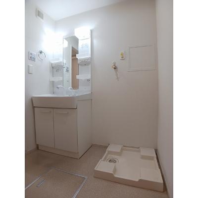プリムローズ 202【管理NO：1-017821401-02020】 ★家具家電は申し込み後に搬入しますの物件写真6