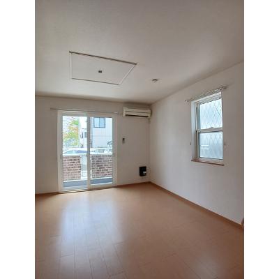 カーサ　ヴィアーレ 105【管理NO：1-015054801-01040】 ★家具家電は申し込み後に搬入します★の物件写真2