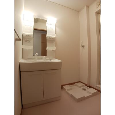 カーサ　ヴィアーレ 105【管理NO：1-015054801-01040】 ★家具家電は申し込み後に搬入します★の物件写真6