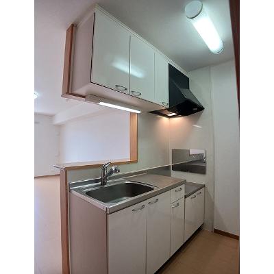 バードマウンテン古宿 203【管理NO：1-015049201-02030】 ★家具家電は申し込み後に搬入します★の物件写真3