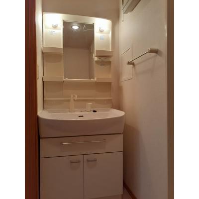 apartment 愛知県蒲郡市神明町１１－１５ 

↓地図はこちらから