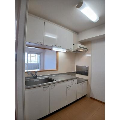 カーサ・モデルノ 202【管理NO：1-014663501-02020】 ★家具家電は申し込み後に搬入しますの物件写真3