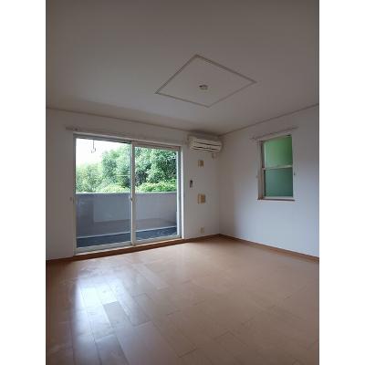 クラールベルグ 101【管理NO：1-014580501-01010】 ★家具家電は申し込み後に搬入しますの物件写真2