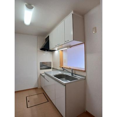 プリムローズＡ 102【管理NO：1-014285401-01020】 ★家具家電は申し込み後に搬入しますの物件写真3