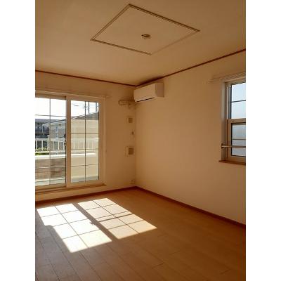 apartment 愛知県蒲郡市三谷町諏訪東３２番地１ 

↓地図はこちらから