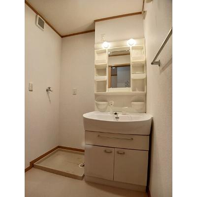apartment 愛知県蒲郡市豊岡町五反田２０－１ 

↓地図はこちらから