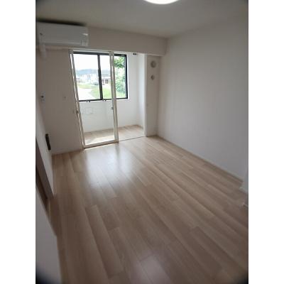 ラトゥール・エヌ 102【管理NO：1-027469401-01020】 ★家具家電は申し込み後に搬入しますの物件写真2