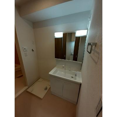 グランシュテル 305【管理NO：1-027455901-03040】 ★家具家電は申し込み後に搬入します★の物件写真6