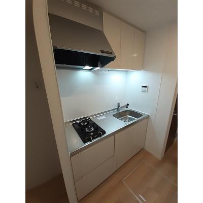 グランシュテル 108【管理NO：1-027455901-01070】 ★家具家電は申し込み後に搬入します★ ★2026年09月上旬入居可能★の物件写真3