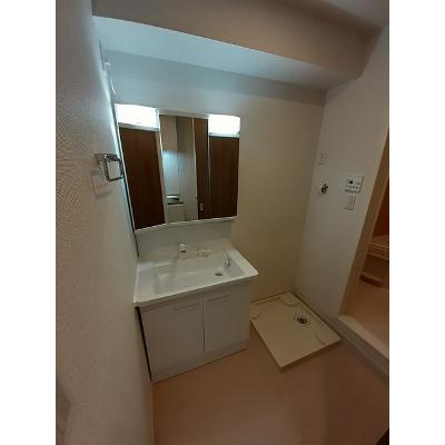 グランシュテル 103【管理NO：1-027455901-01030】 ★家具家電は申し込み後に搬入します★の物件写真6