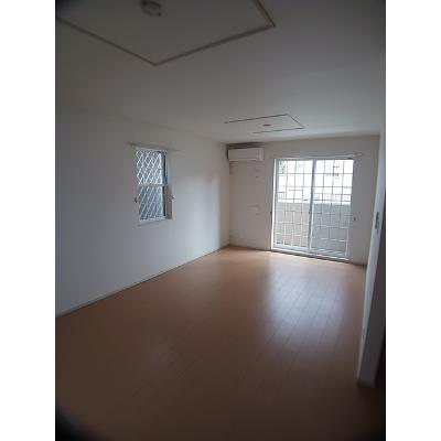 エテルノ・神山 101【管理NO：1-018693301-01010】 ★家具家電は申し込み後に搬入しますの物件写真2