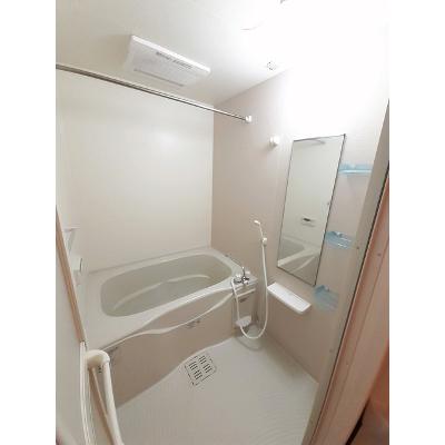 グランディール藤川 102【管理NO：1-017847501-01020】 ★家具家電は申し込み後に搬入します 2026年08月上旬入居可能の物件写真4