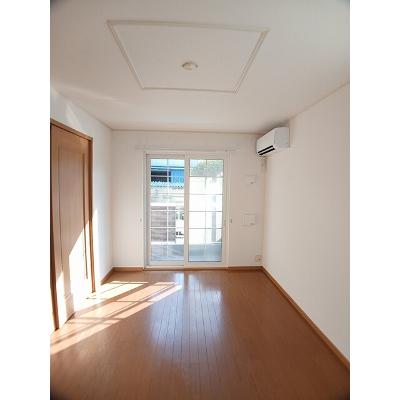 パレストⅡ番館 102【管理NO：1-014223702-01020】 ★家具家電は申し込み後に搬入しますの物件写真2