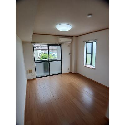 リフティー井上Ｂ 105【管理NO：1-012108402-01040】 ★家具家電は申し込み後に搬入しますの物件写真2