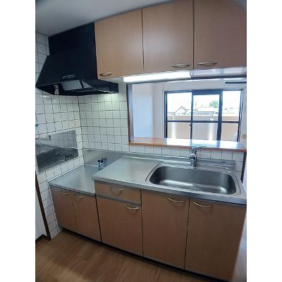 フォレストパレス五番館 302【管理NO：1-010446201-03020】 ★家具家電は申し込み後に搬入しますの物件写真3