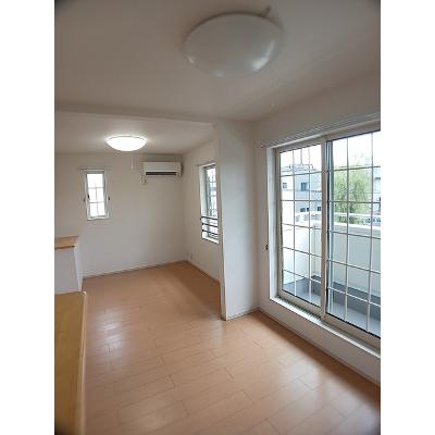 リブトーラス３番館 202【管理NO：1-017813901-02020】 ★家具家電は申し込み後に搬入します★の物件写真2