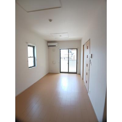 キャトルセゾン 105【管理NO：1-017146801-01040】 ★家具家電は申し込み後に搬入しますの物件写真2