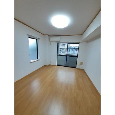 リフティー井上Ａ 101【管理NO：1-012108401-01010】 ★家具家電は申し込み後に搬入しますの物件写真2