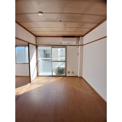 パークサイドこじま 201【管理NO：1-000470101-02020】 ★家具家電は申し込み後に搬入しますの物件写真2