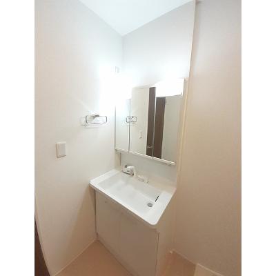 ディセントラ一色 203【管理NO：1-027237801-02030】 ★家具家電は申し込み後に搬入しますの物件写真6