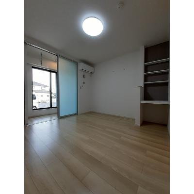 サン・グレイスⅢ 105【管理NO：1-026325301-01040】 ★家具家電は申し込み後に搬入しますの物件写真2