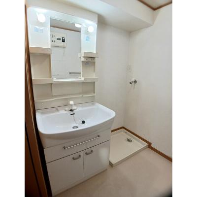 インペリアルＢ 203【管理NO：1-013661802-02030】 ★家具家電は申し込み後に搬入しますの物件写真6
