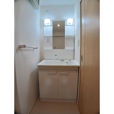 リヴェール 203【管理NO：1-023080001-02030】 ★家具家電は申し込み後に搬入しますの物件写真6