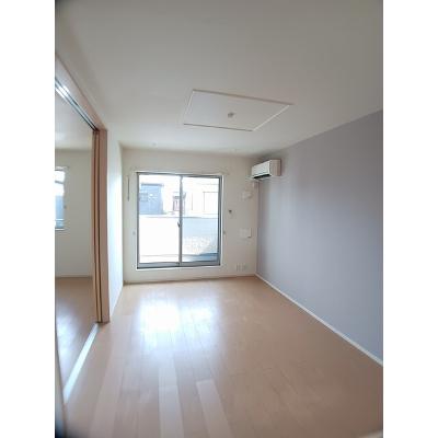 グランデ・フィオーレⅡ 203【管理NO：1-020734001-02030】 ★家具家電は申し込み後に搬入しますの物件写真2