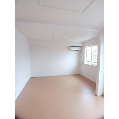 プリムラⅡ 203【管理NO：1-019255901-02030】 ★家具家電は申し込み後に搬入しますの物件写真2