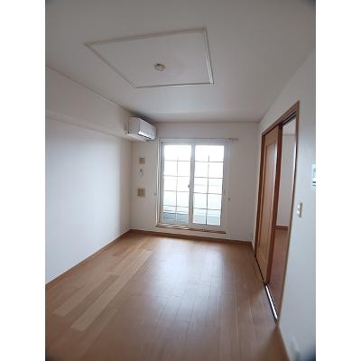 メゾンアモロッソⅠ番館 202【管理NO：1-013886401-02020】 ★家具家電は申し込み後に搬入しますの物件写真2