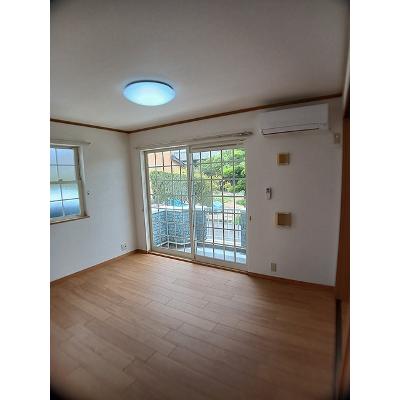メルヴェイユ 101【管理NO：1-012583301-01010】 ★家具家電は申し込み後に搬入しますの物件写真2