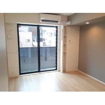 ローレルＷｅｓｔ 102【管理NO：1-027324701-01020】 ★家具家電は申し込み後に搬入します★の物件写真2