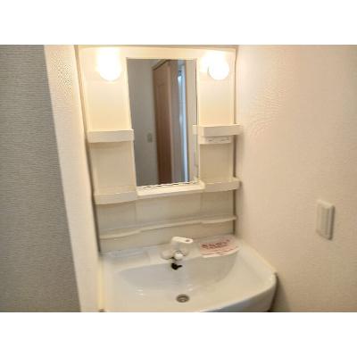 グラシオッソ 101【管理NO：1-013685301-01010】 ★家具家電は申し込み後に搬入しますの物件写真6