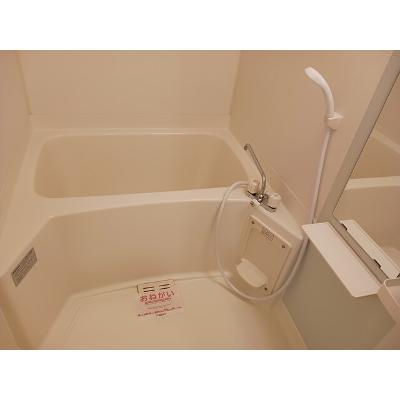 ライラック 302【管理NO：1-013213501-03020】 ★家具家電は申し込み後に搬入しますの物件写真4