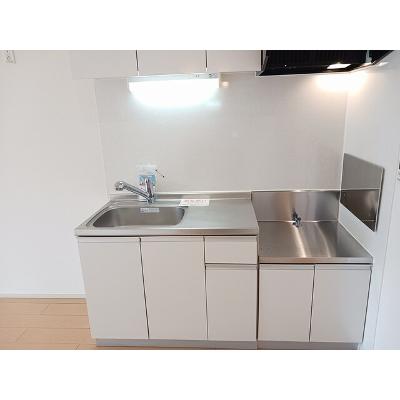 ｂｏｎｉｔｏ（ボニート） 201【管理NO：1-021033901-02010】 ★家具家電は申し込み後に搬入します★の物件写真3