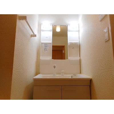 ノーブル港西　Ⅰ 202【管理NO：1-019774801-02020】 ★家具家電は申し込み後に搬入しますの物件写真6