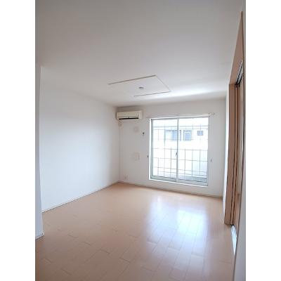 ミレフィオーリ 203【管理NO：1-018316501-02030】 ★家具家電は申し込み後に搬入します★の物件写真2