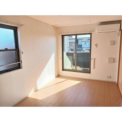 ＫＵＲＡ 205【管理NO：1-017241301-02040】 ★家具家電は申し込み後に搬入します★の物件写真2