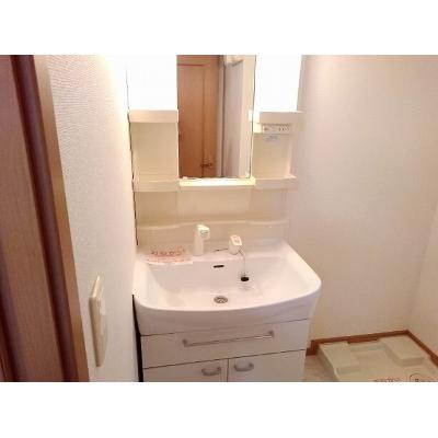 アベリア 105【管理NO：1-015159301-01040】 ★家具家電は申し込み後に搬入しますの物件写真6