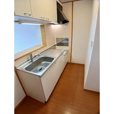 サンロードⅡ 203【管理NO：1-014351301-02030】 ★家具家電は申し込み後に搬入します★の物件写真3