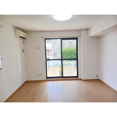 クレメント花塚 101【管理NO：1-013382801-01010】 ★家具家電は申し込み後に搬入します★の物件写真2