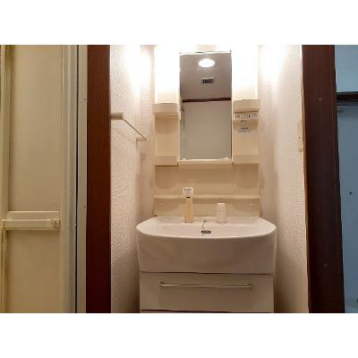 シューネス 103【管理NO：1-012722401-01030】 ★家具家電は申し込み後に搬入します★の物件写真6
