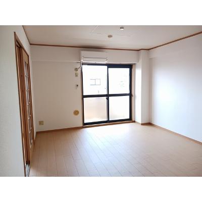 ラヴィアンローズＢ 302【管理NO：1-011058702-03020】 ★家具家電は申し込み後に搬入します★の物件写真2